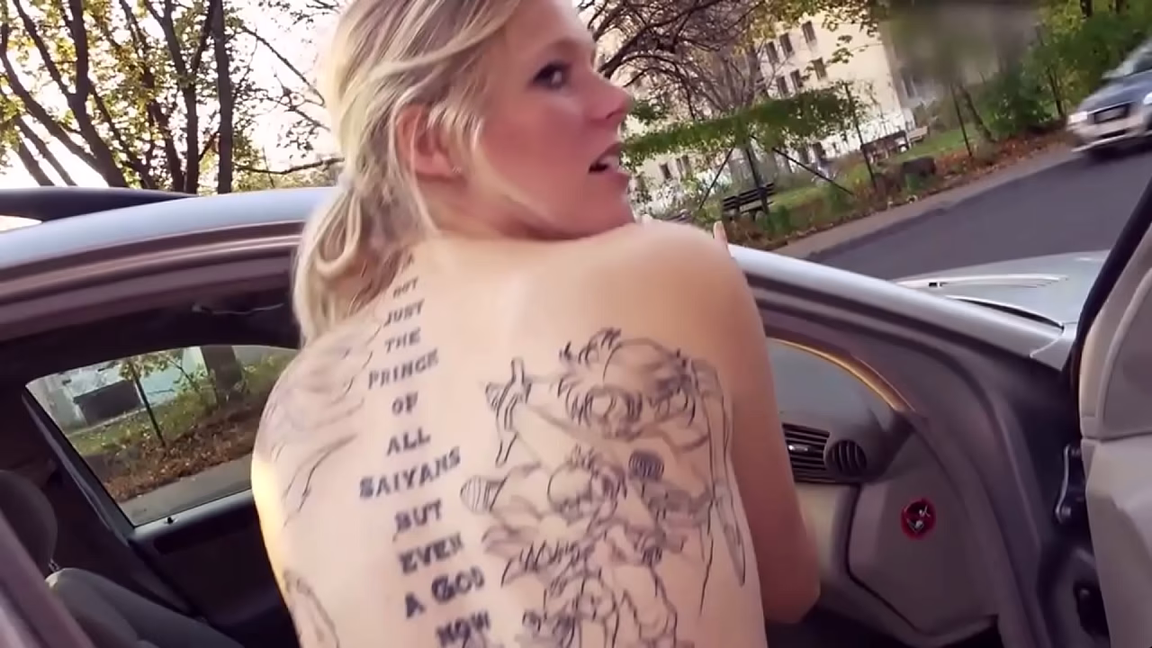 Un exhibicionista loco conduce desnudo durante el día y tiene sexo con un hombre.
                    european blonde milf blowjob rough slut skinny tattoo amateur dirty POV public car rough sex swingers bareback exhibitionist germany berlin 1 on 1 white girl wild sex white skin young woman fun sex car parking fuck buddies skinny body total slut muchos negros