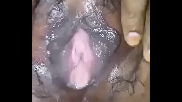 thumb pusy closeup