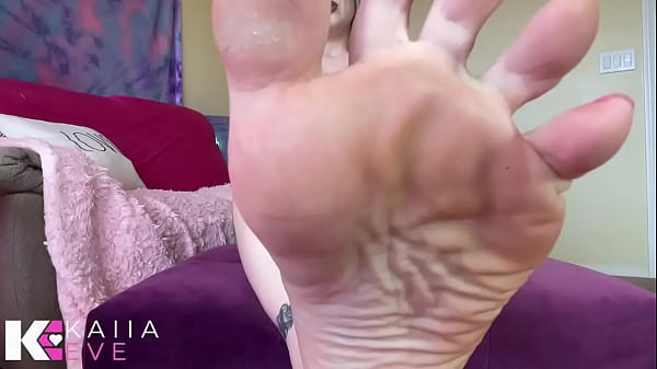 You Clean My Stinky Goddess Feet with that Tongue