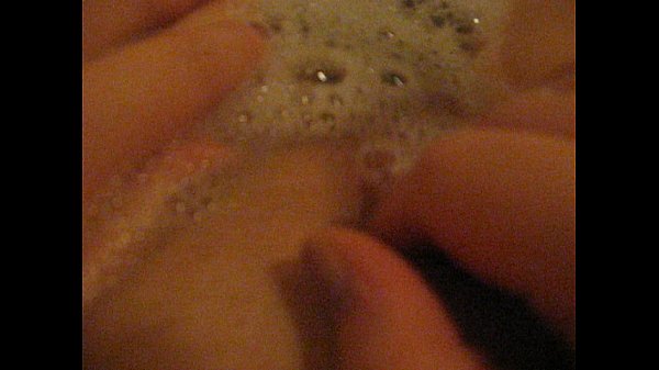thumb bath time