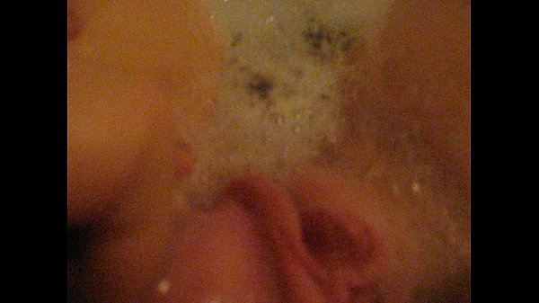 thumb bath time