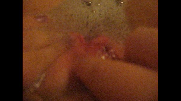 thumb bath time