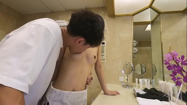 Download Video - 【美々しい神スレンダーBODY&times;健康的くびれVenus&times;ハメ撮り中出し！】スラっと綺麗な美クビレ&美乳の新人グラドル 【なまハメTkTok Report&period;54】 未&cir;熟な10&cir;マ&cir;コにどっぷり中出し3連発 スベスベ肌が眩しいビキニ姿！出るとこ出てるスレンダーボディの高画質フル動画はURLをコピペで&rAarr;https&colon;&sol;&sol;is&period;gd&sol;Zo15oG