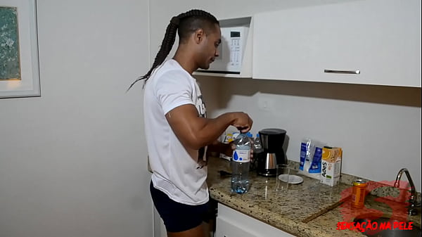 Download Video - Amiga safada  veio passar a noite em casa s&oacute; pra me dar o cuzinho no meio da noite&period; lady Milf e Murinho