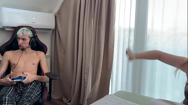 He wanted to F his stepsister