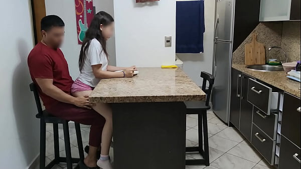 Pinktiny - Casa Familiar donde tengo que Vivir con mi Tio Pervertido que una ves se Aprovecho de mi y quiere Volver hacerlo