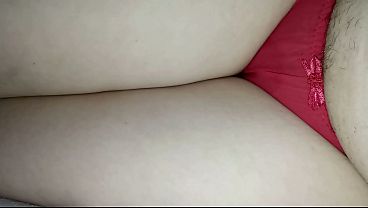 GretaLa - slip red e fica pelosa