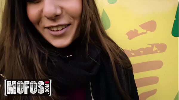 Cute Young (Anya Kray) Loves Cold Hard Cash And A Anal Sex In The Morning - Mofos