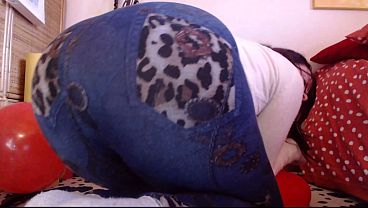 SNEER &amp; SWEAT: Nicoletta Humiliates Her Slave on a Video Call 10 min