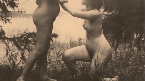 Chatte Poilue À L'ère De La Vapeur