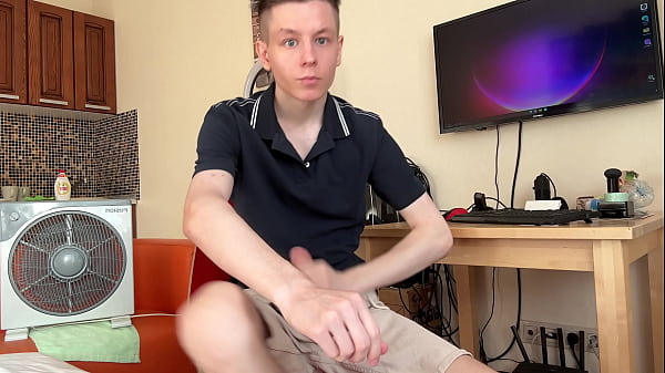 Young Slim Twink Edges For Ages Then Massive Er...