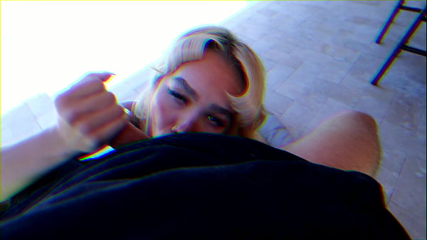 Luna Luxe Does Not Waste A Single Drop Of Cum