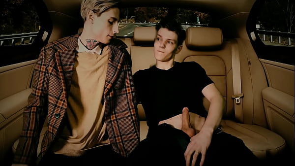 Hunk fucked in anal in the back seat of a car ....