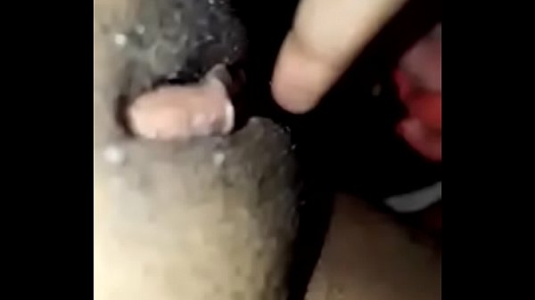 Download Video - Morena me manda su video masturbandose