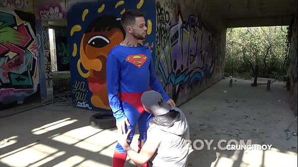 Download Video - the french James KAMUI fucked bareback by the real Super hero SUPERMAN for CRUNCHBOY