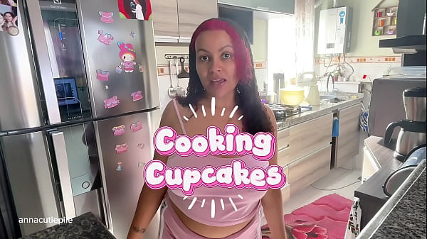 Chubby Girl Accidental Farting While Baking Cute Cupcakes