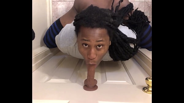 Fucking This Bitch While I’m Sucking Her Boyfri...