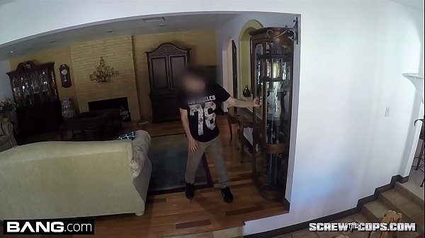 Download Video - Naomi Mae Fucks The Cop That Responds To Her 911call&excl;