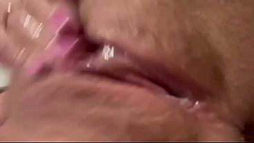 rossmexicana, how deliciously this little foot moans!