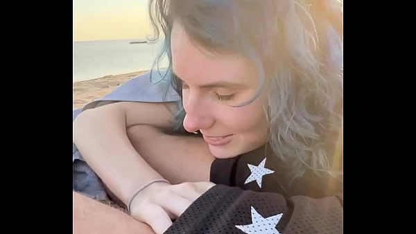 Sex on a public beach - Сreampie