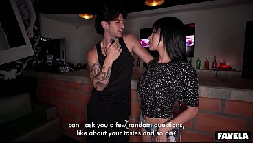 Big Tits Cougar Loves College Guys