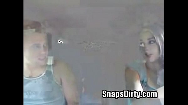 teen from SnapsDirty fucks her bf creampie