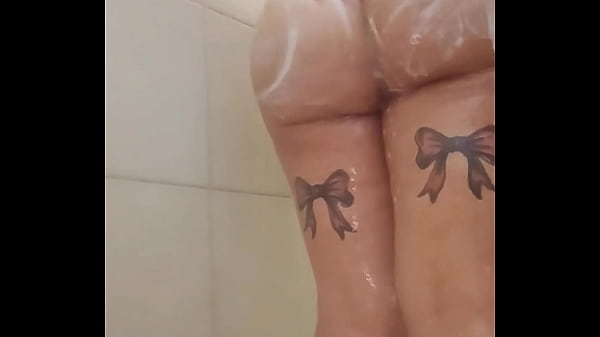 thumb quick shower tease