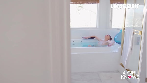 American Babes Kay Lovely, Kylie Rocket Convince Lily Larimar To Have Lesbian Threeway - A GIRL KNOWS