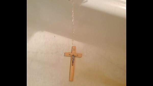 Pisse Aufs Kreuz