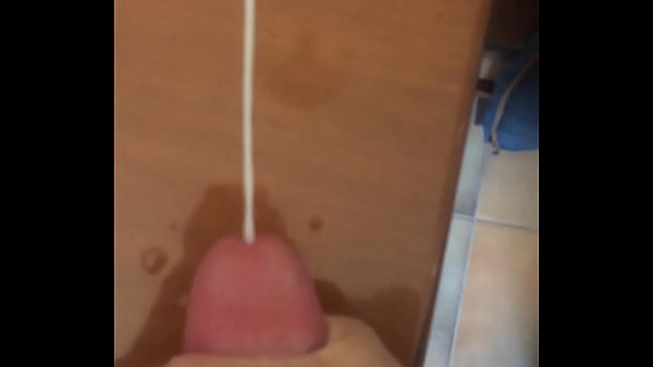 Download Video - Handjob and cumshot - sega e sborrata