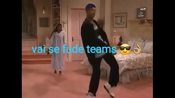 Microsoft Teams Ajudando o EAD a fuder com os alunos ao som de Blinding by the lights