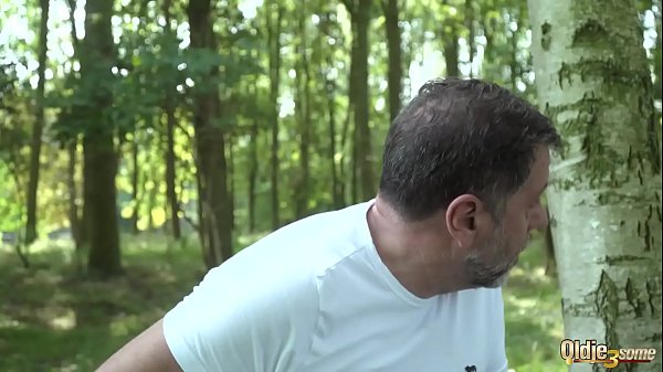 Amateur teens watch grandpa masturbate then both have sex with him
