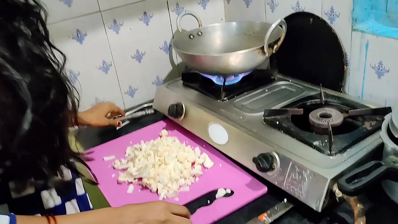 Indian new Milf stepmother and teen stepson amazing hot sex! with clear hindi audio