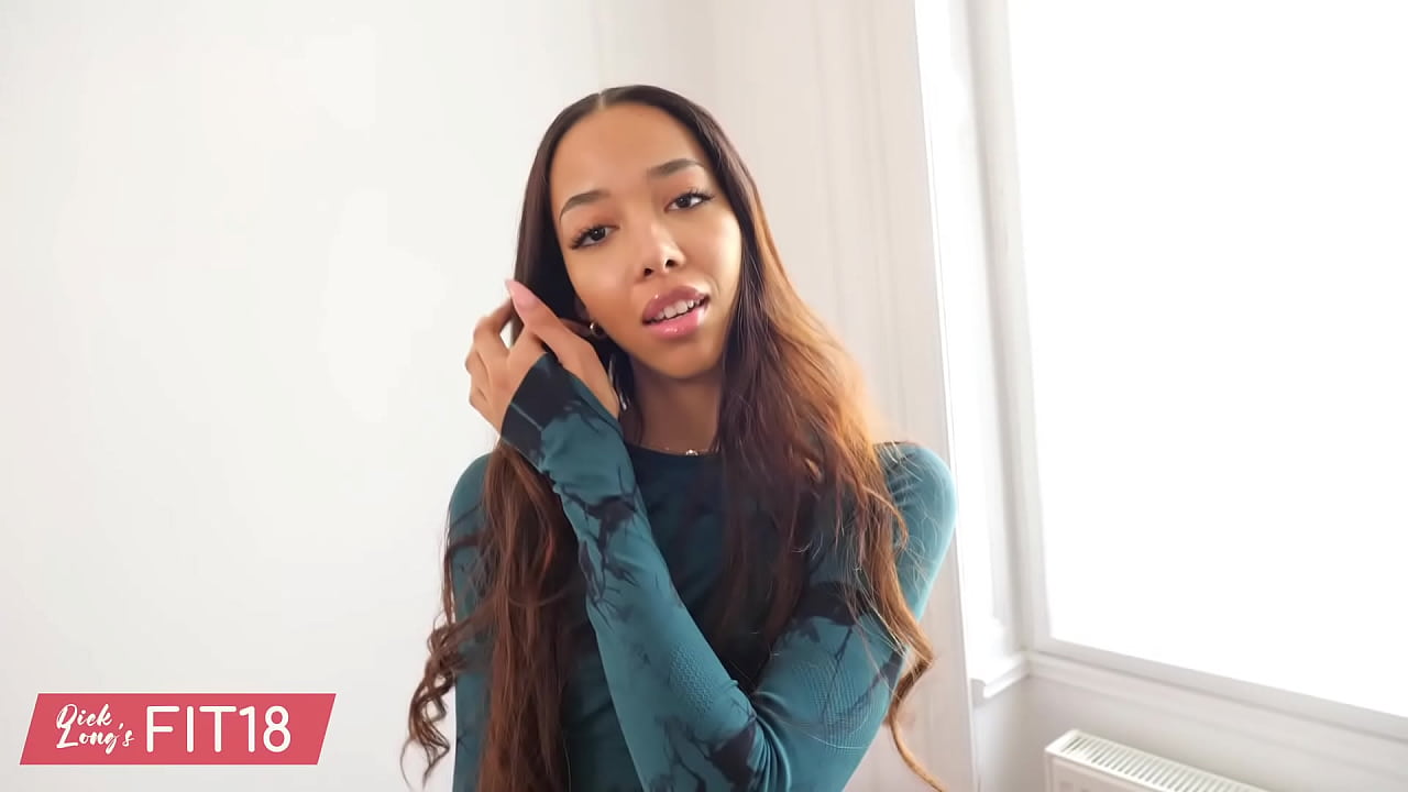 Tall and Skinny Light Skin Black Fashion Model Lia Lin Fucked In Yoga Pants  At The Gym - XVIDEOS.COM