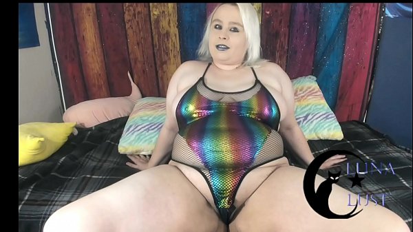 Download Video - MERRY FUCKING CHRISTMAS Lunalustxxx