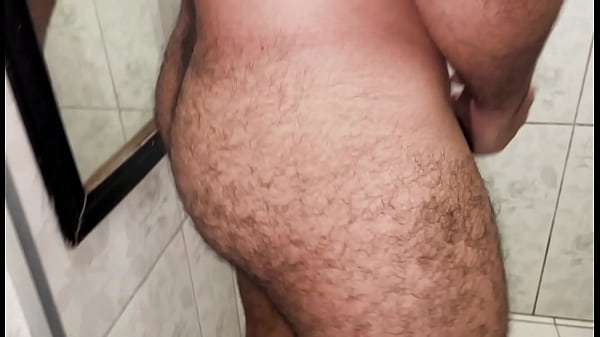 macho pauzudo fodeu o rabo do vizinho rabudo no...