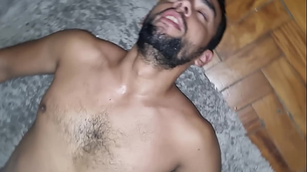 Download Video - Os caras da manuten&ccedil;&atilde;o trepam muito mais do que trabalham&period;