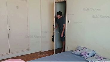 Meia-irma safada dando pro novinho puto - G&oacute;tica rabuda entrando na rola do irmao