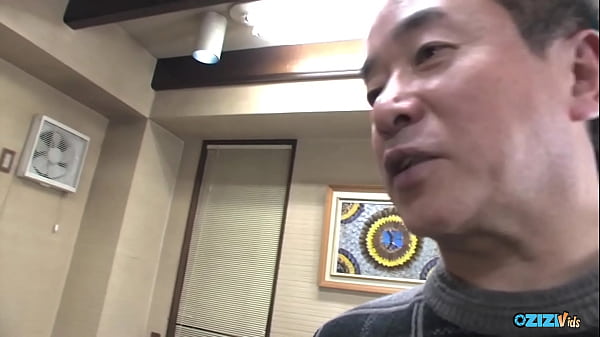 Load of cum inside her pussy has her moaning af...