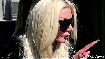 brittany andrews wets victoria zdrock s pussy in the desert 
