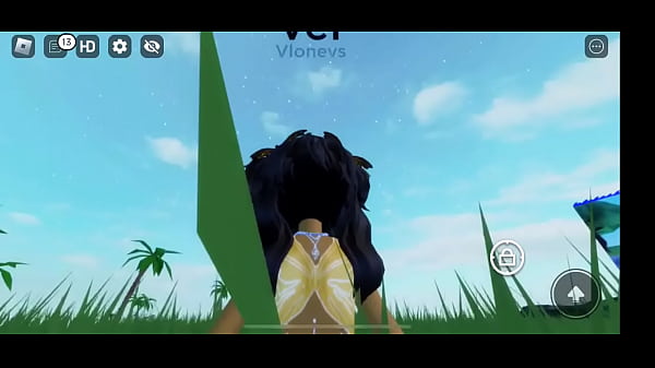 Add me on roblox to fuck ( Vlonevs )