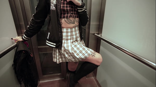 Teen Girl Mari Galore gives bathroom blowjob to her stepbrother