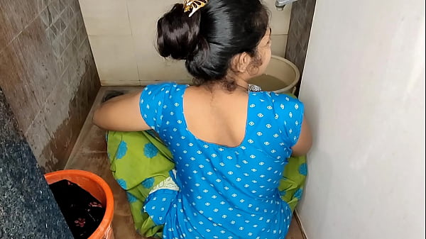 Download Video - निखिल नहा धो लो कॉलेज जाना है तुम्हे आ जा