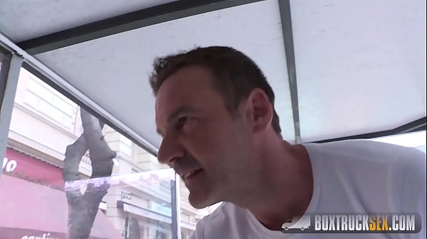 Cindy Loarn Moans through her Sex Massage in Public