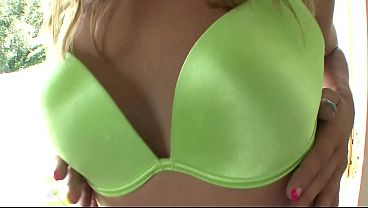 Licking pussy until she comes and then creampie his pussy