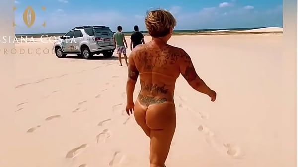 Could you handle Cassiana Costa on all fours like that?