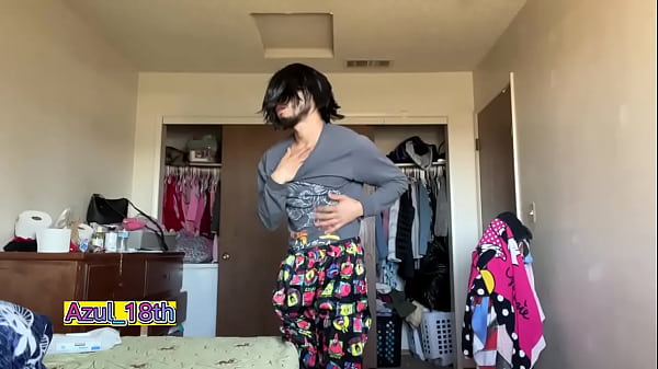 Download Video - Follando con mi mejor amigo despu&eacute;s de clases