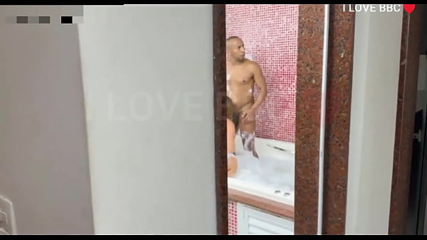 cuckold hubby let me fuck with his wife with my big black cock without condom