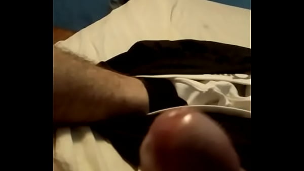 Grosse Bite Éjacule Beaucoup