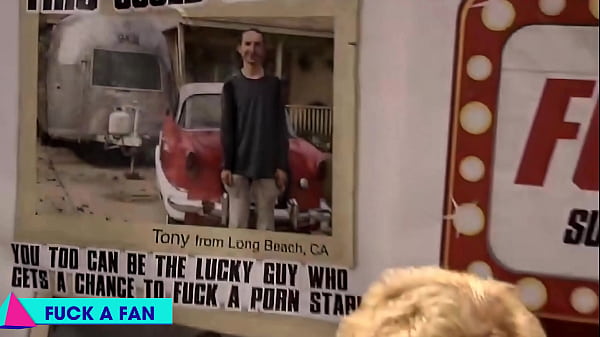 Porno Dan's Winner Bryan Braxton Fucks Charlie Lynn!